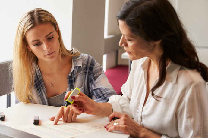 persona adulta con dislexia