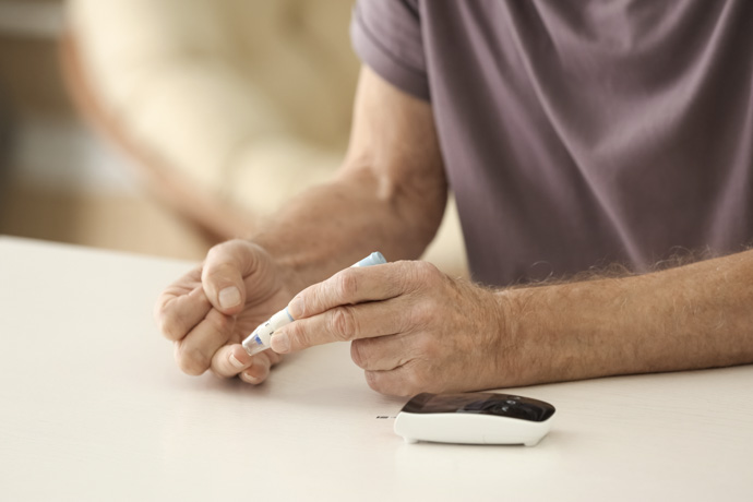 Diabético tras presentar orina con espuma en inodoro