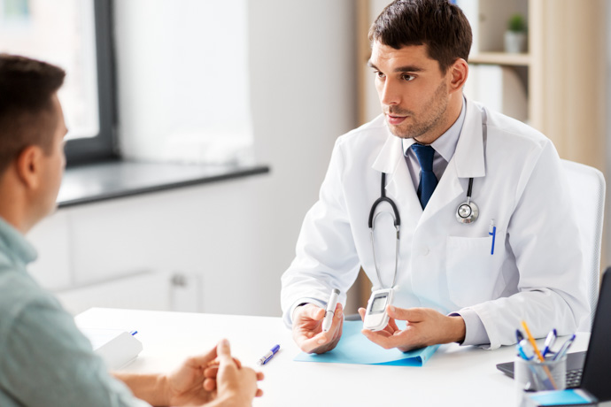 Consulta médica sobre prediabetes