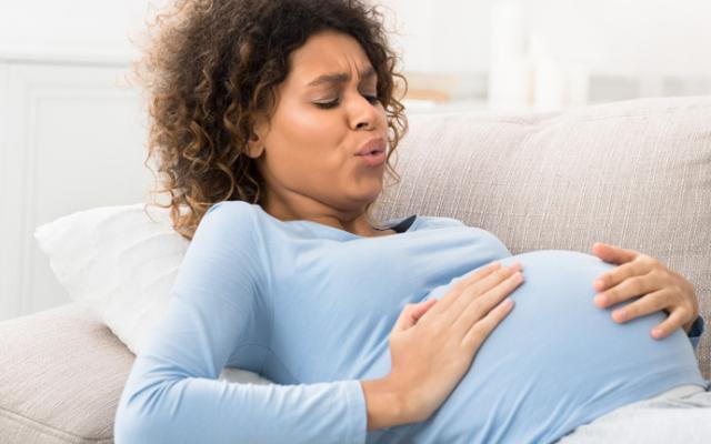 Mujer con pródromos de parto