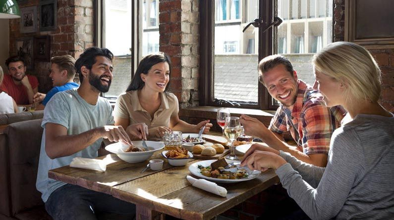 qué comer fuera de casa cuando estás a dieta